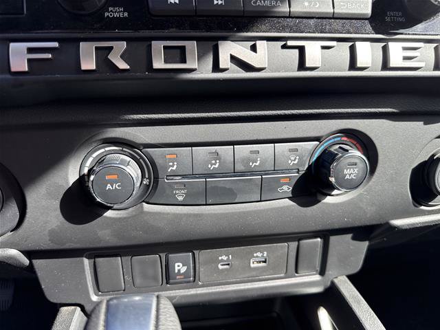 Used 2025 Nissan Frontier SV RWD image 9