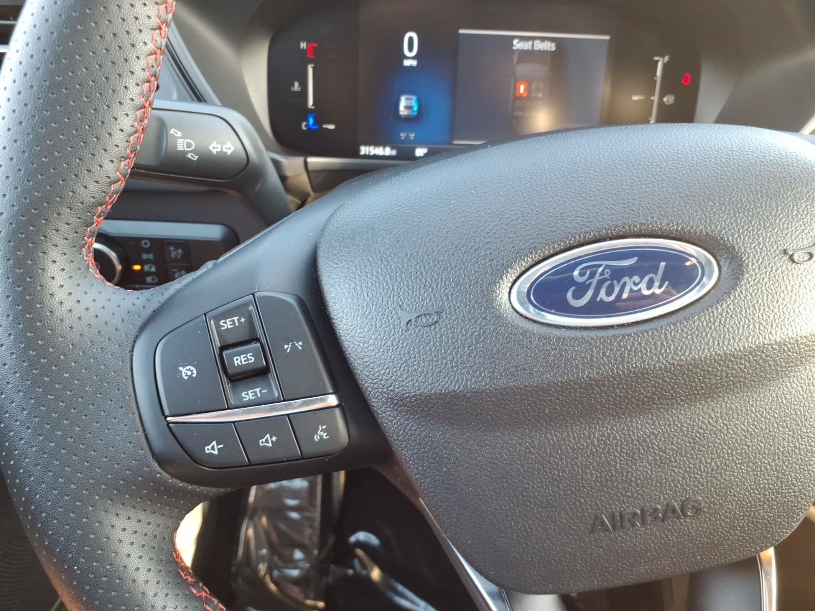 Certified 2025 Ford Escape ST-Line Select AWD/4WD image 17