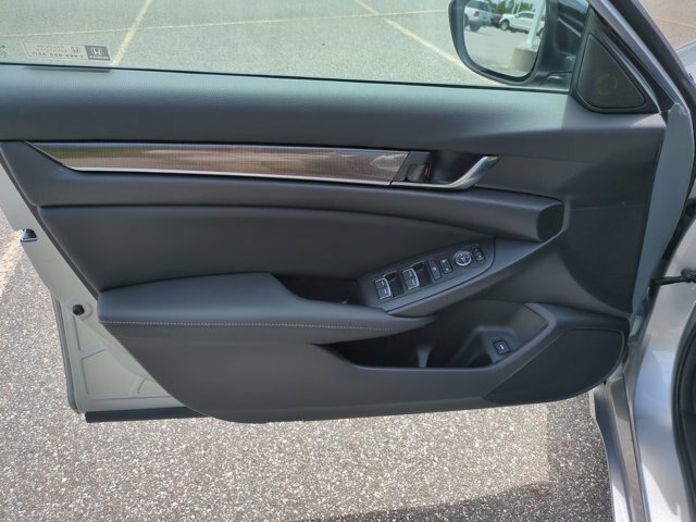 Used 2022 Honda Accord Sport image 13