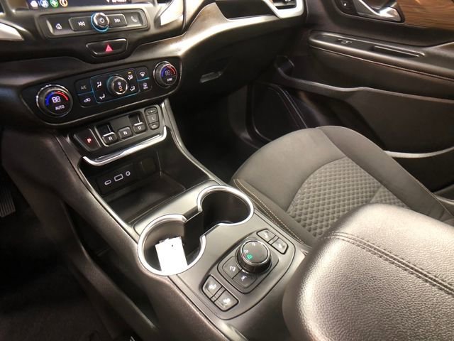 Used 2020 GMC Terrain SLE w/ Driver Convenience Package image 18