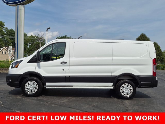 Certified 2025 Ford Transit 250 Low Roof w/ Exterior Upgrade Package RWD image 8