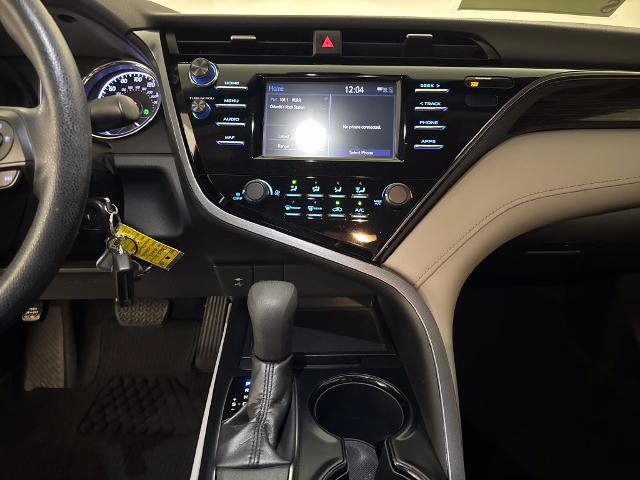 Used 2019 Toyota Camry LE FWD image 17