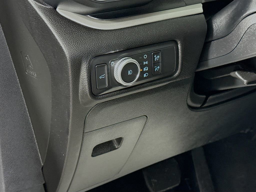 Certified 2022 Ford Explorer XLT w/ Equipment Group 202A image 10