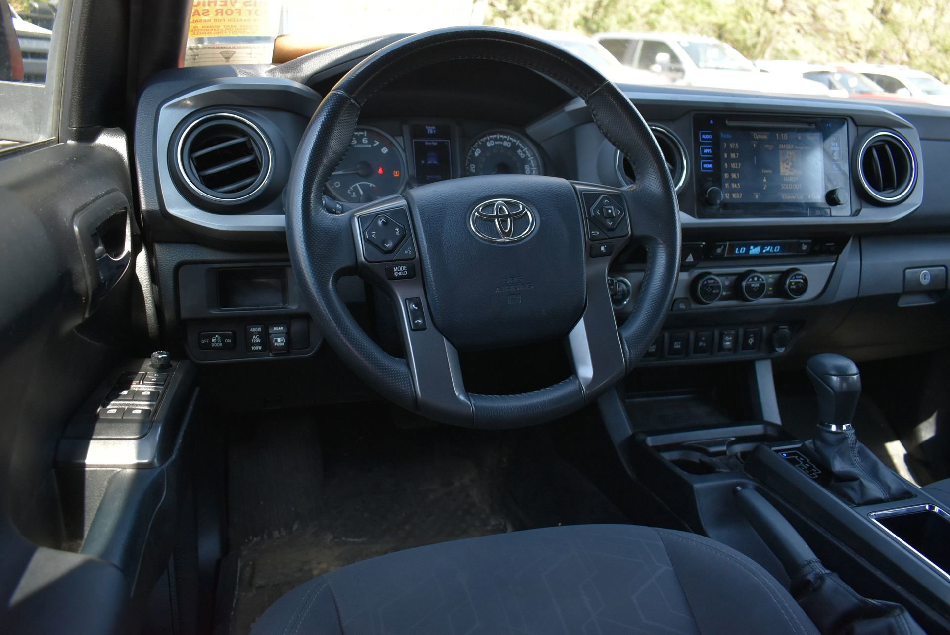 Used 2017 Toyota Tacoma TRD Sport w/ Premium & Technology Package image 17