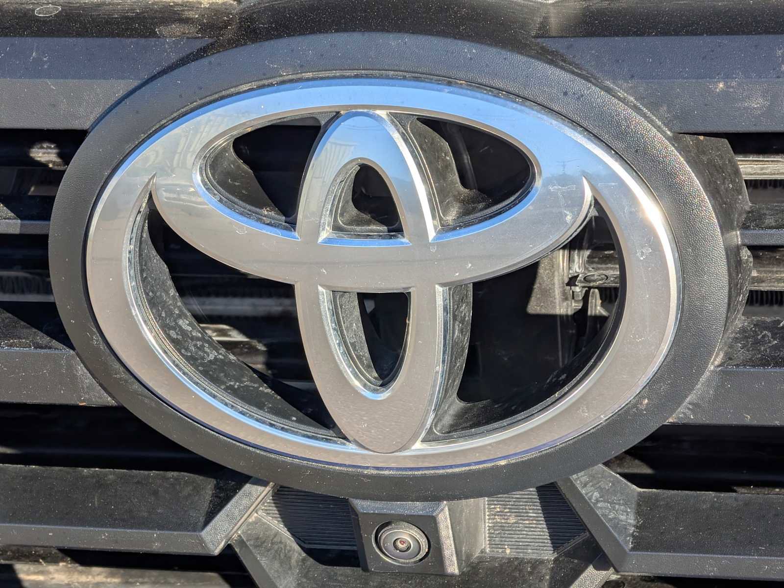 Used 2025 Toyota Tacoma TRD Sport w/ TRD Sport Premium Package image 11