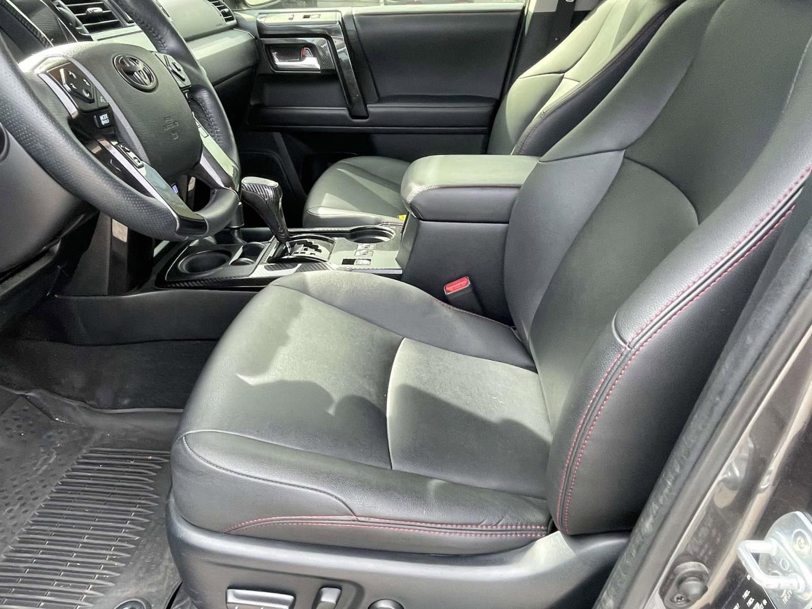 Used 2020 Toyota 4Runner Venture AWD/4WD image 15