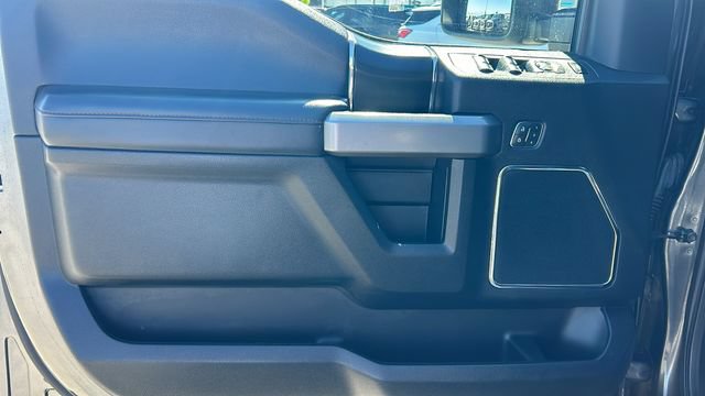 Certified 2018 Ford F250 Platinum w/ Platinum Ultimate Package AWD/4WD image 16