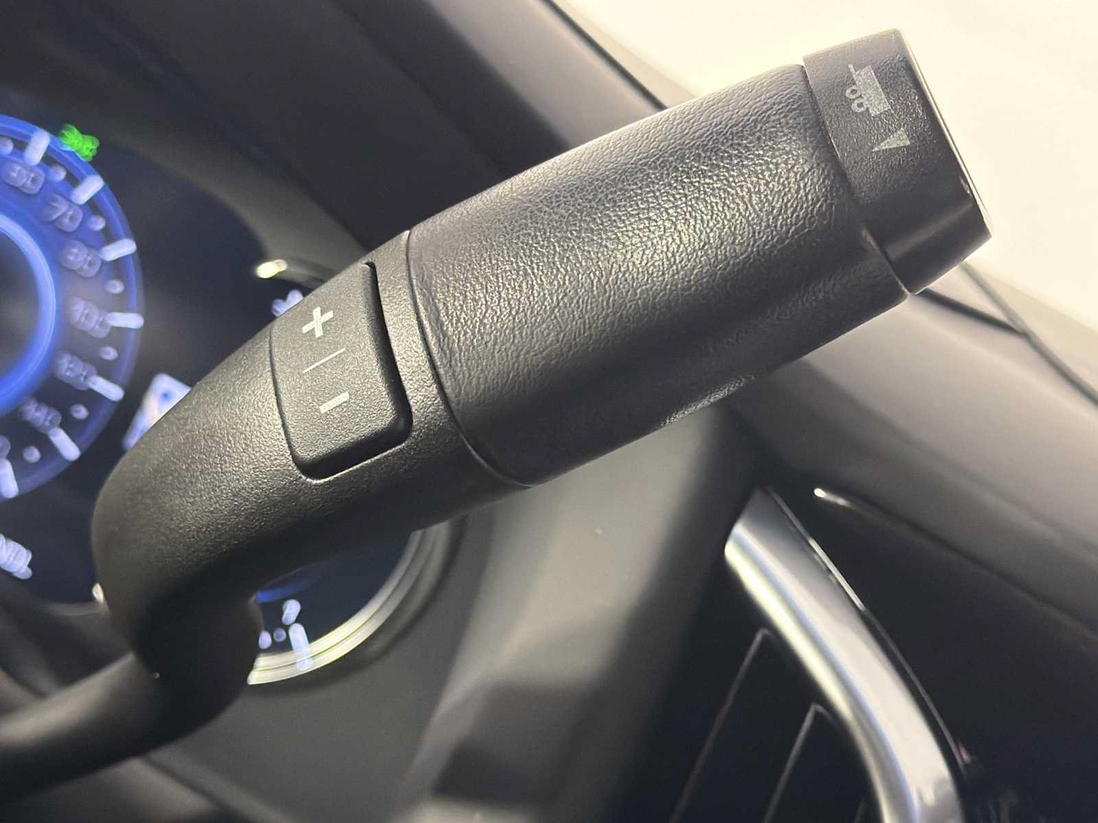 Used 2019 Cadillac Escalade Platinum AWD/4WD image 34