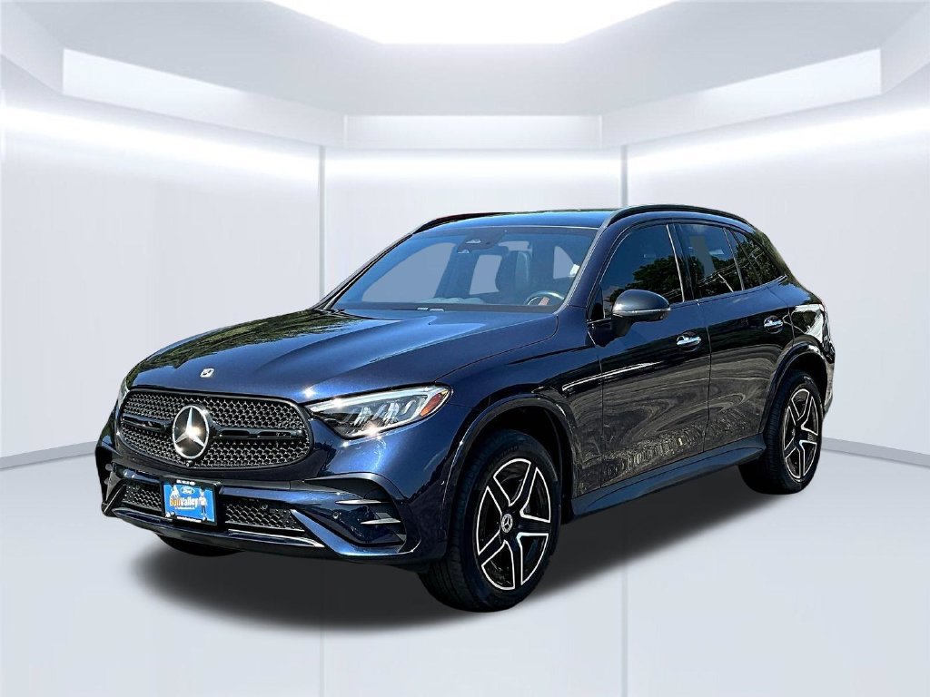 Used 2023 Mercedes-Benz GLC 300 4MATIC image 4
