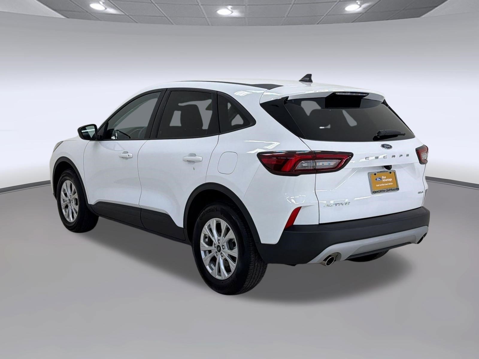 Certified 2025 Ford Escape Active AWD/4WD image 3