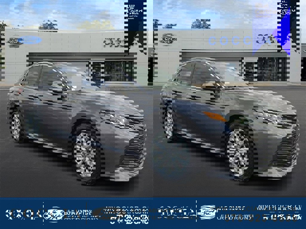 Used 2019 Toyota Camry LE image 6