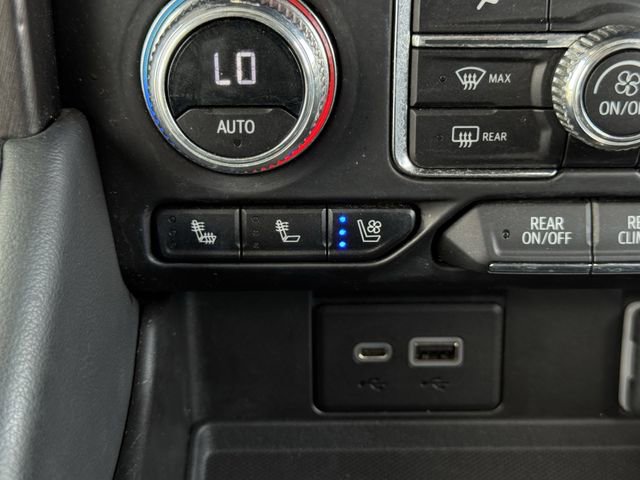 Used 2023 GMC Yukon XL AT4 w/ AT4 Premium Package AWD/4WD image 19