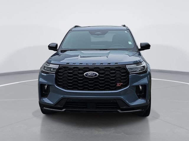 Certified 2025 Ford Explorer ST AWD/4WD image 8