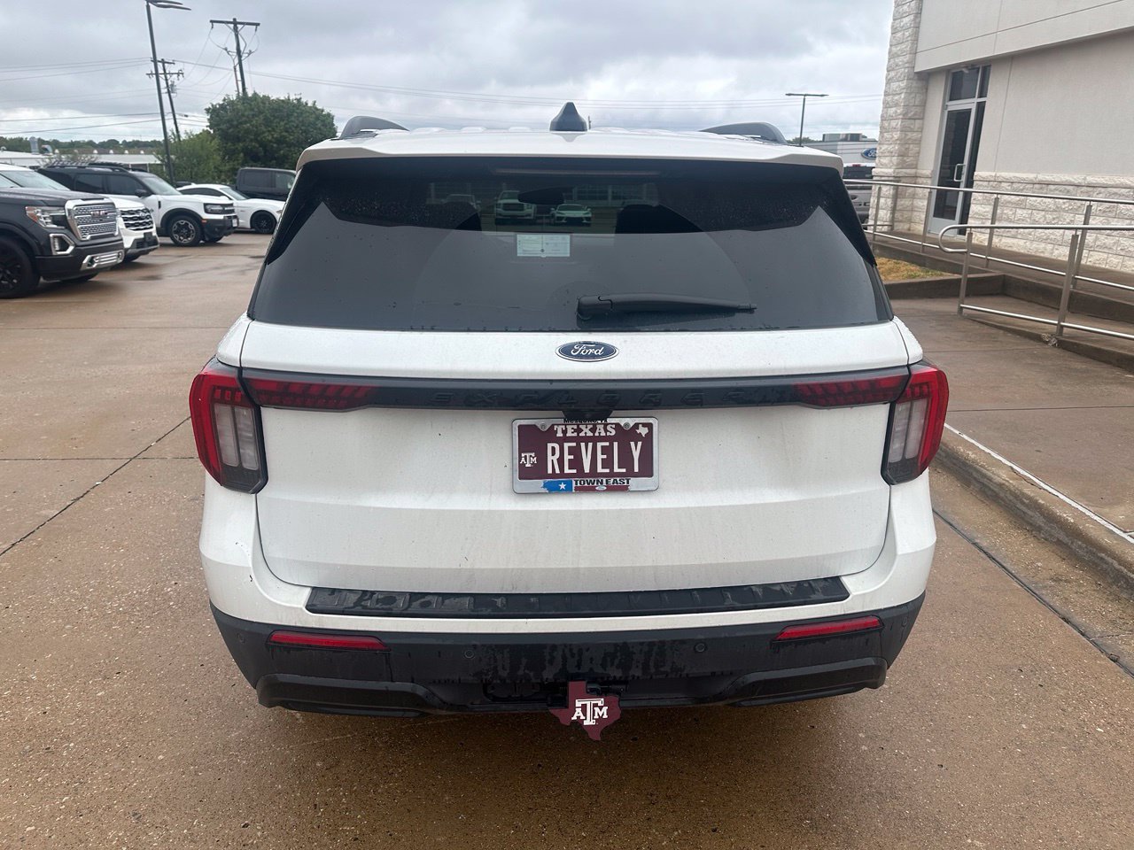 Certified 2026 Ford Explorer ST-Line w/ ST-Line Street Pack RWD image 8