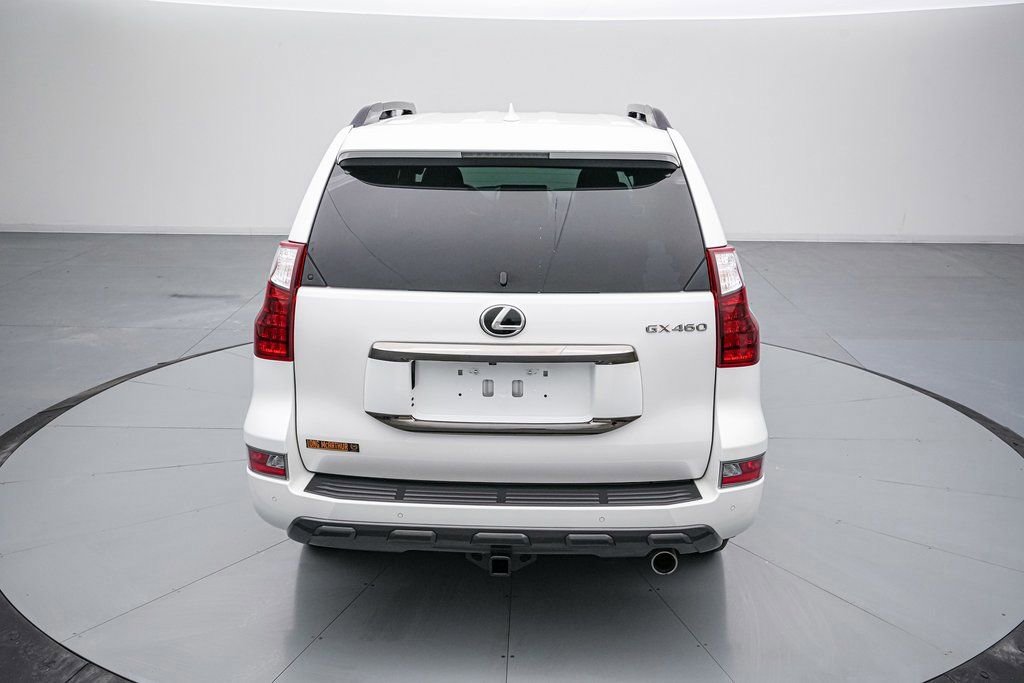 Used 2022 Lexus GX 460 w/ Black Line Special Edition image 4
