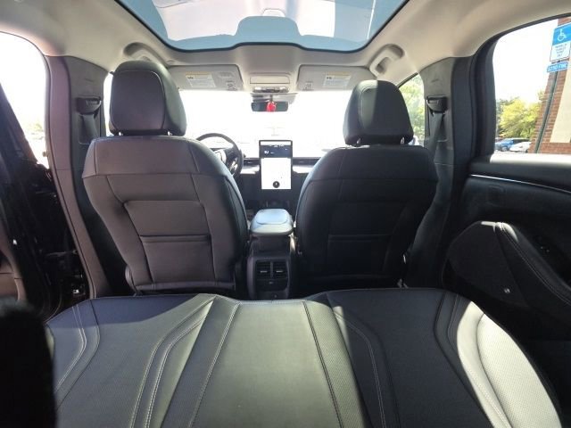 Certified 2021 Ford Mustang Mach-E Premium image 11