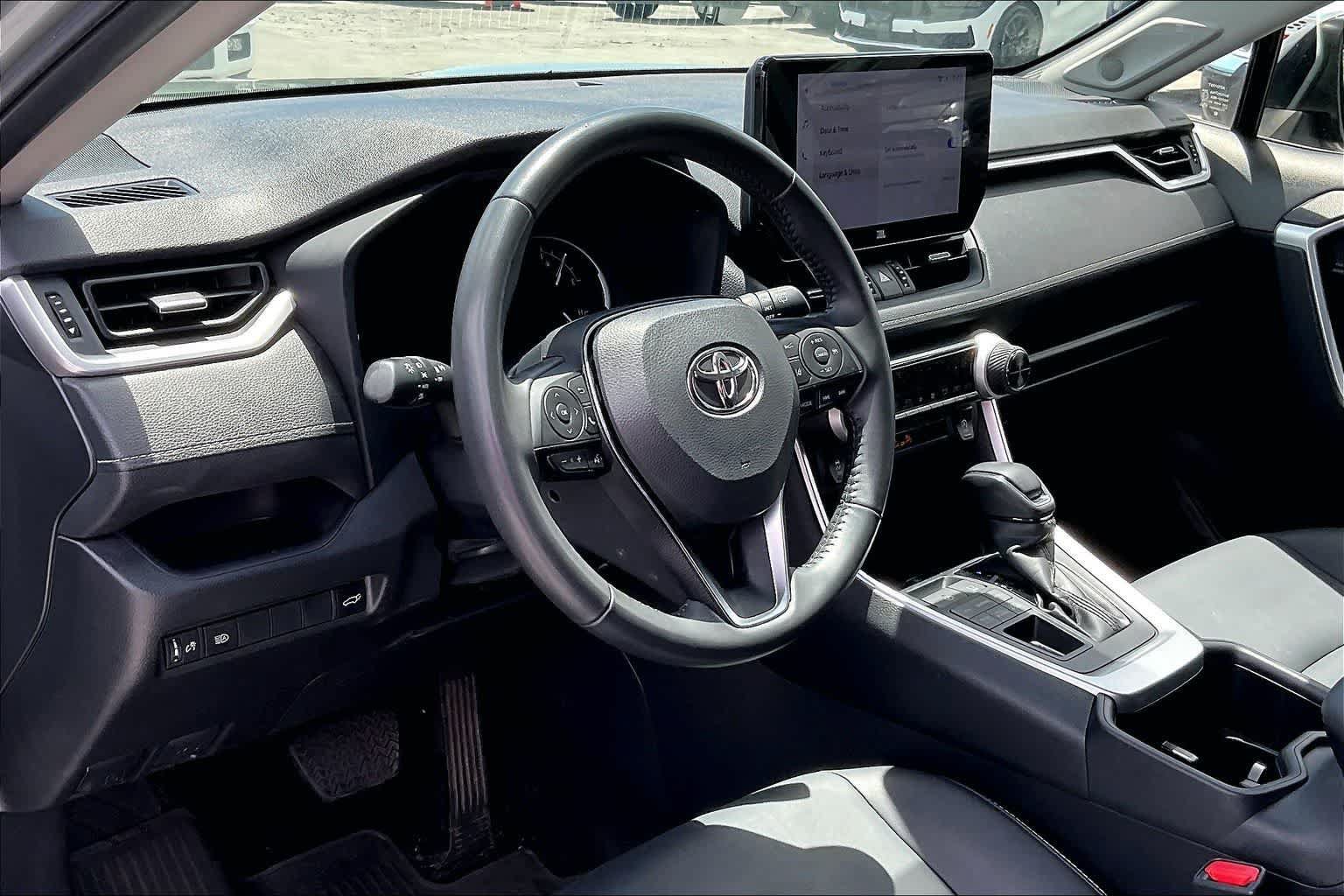 Used 2024 Toyota RAV4 XLE Premium AWD/4WD image 2