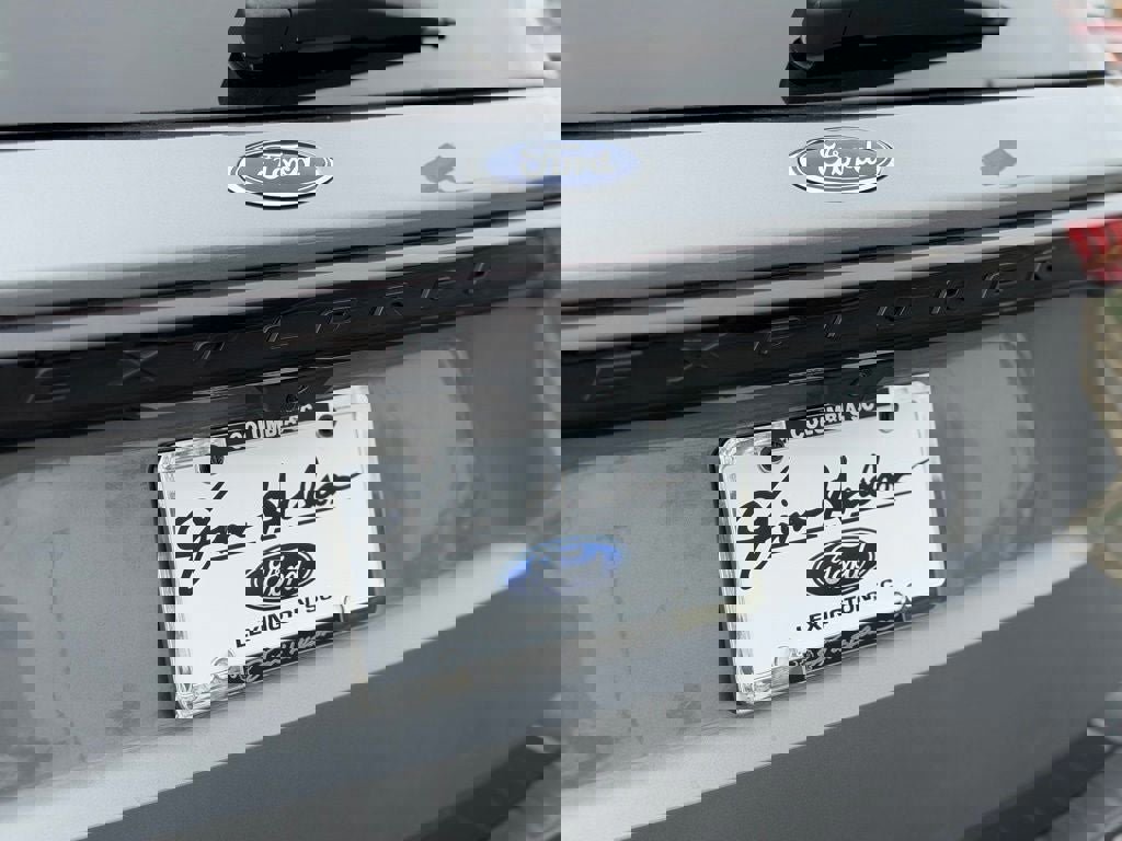 Certified 2025 Ford Explorer ST image 12