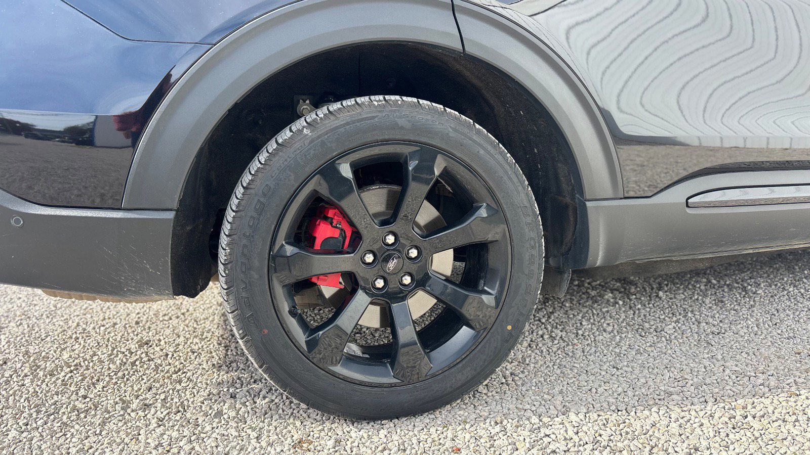 Certified 2021 Ford Explorer ST w/ Equipment Group 401A image 18