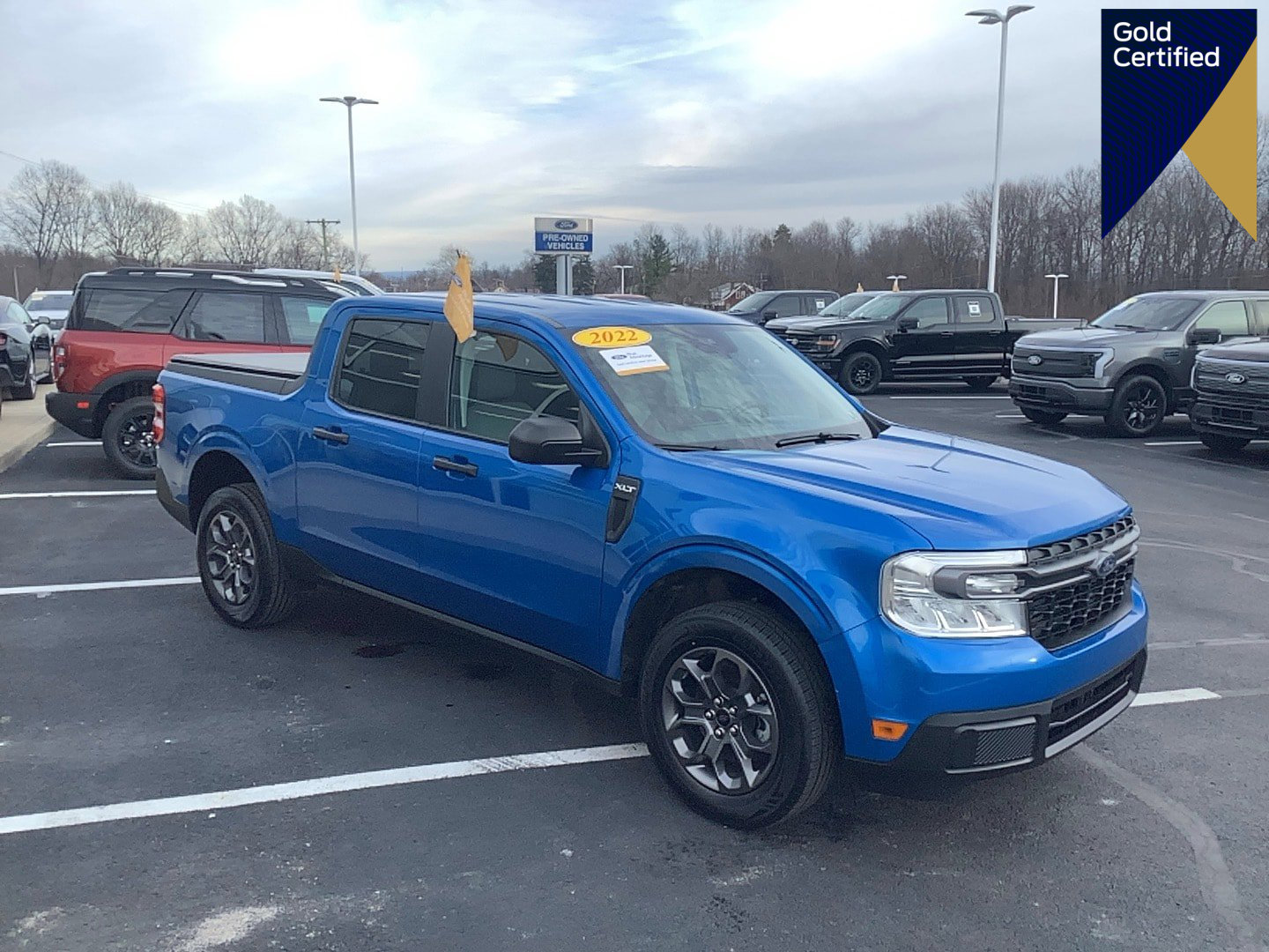 Certified 2022 Ford Maverick XLT image 1