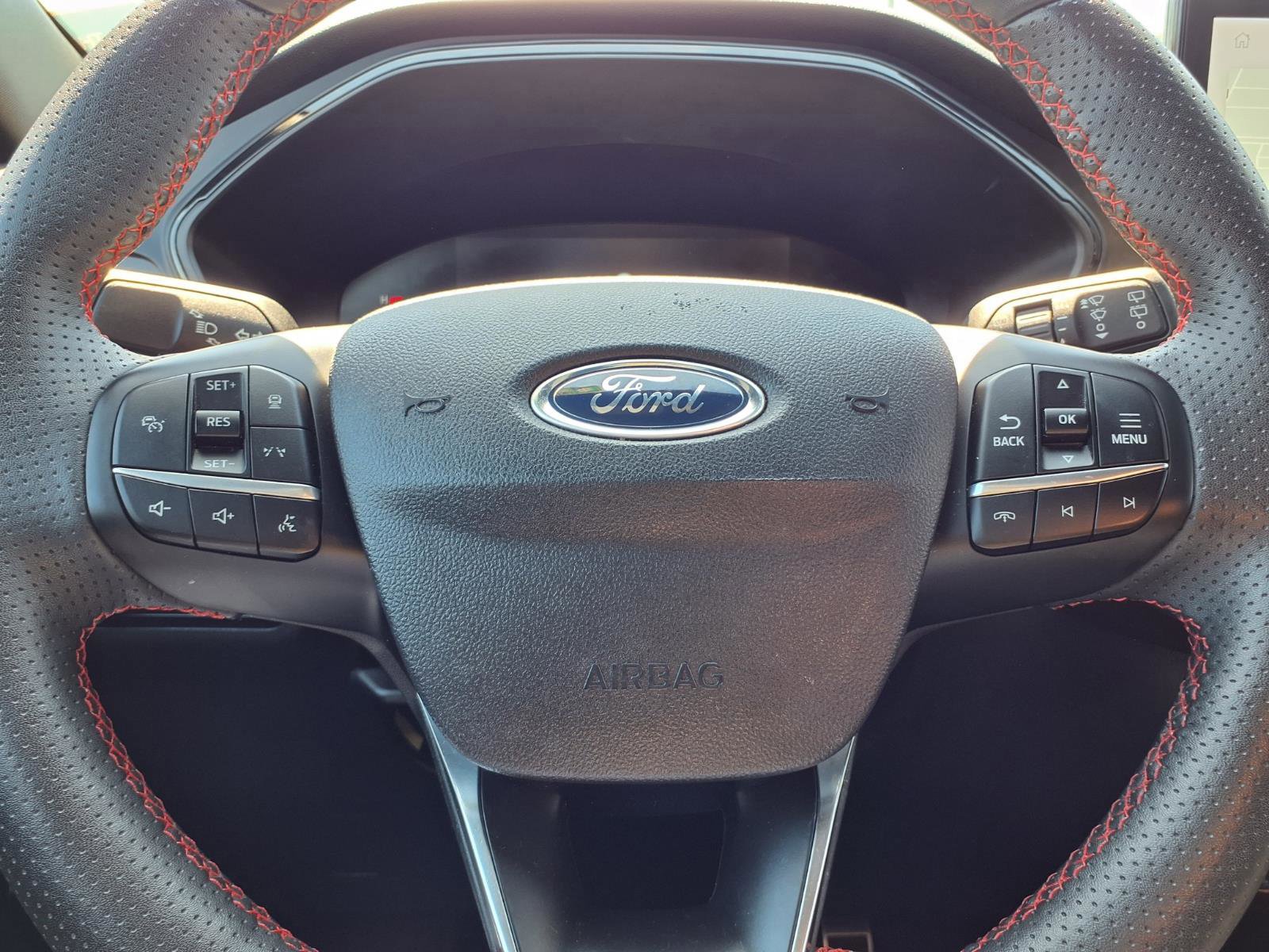 Certified 2024 Ford Escape ST-Line w/ Tech Pack #1 image 20