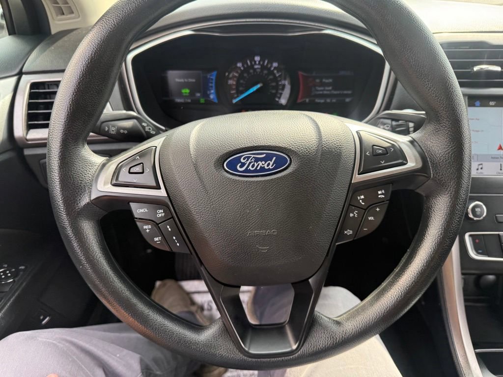 Certified 2019 Ford Fusion SE FWD image 25