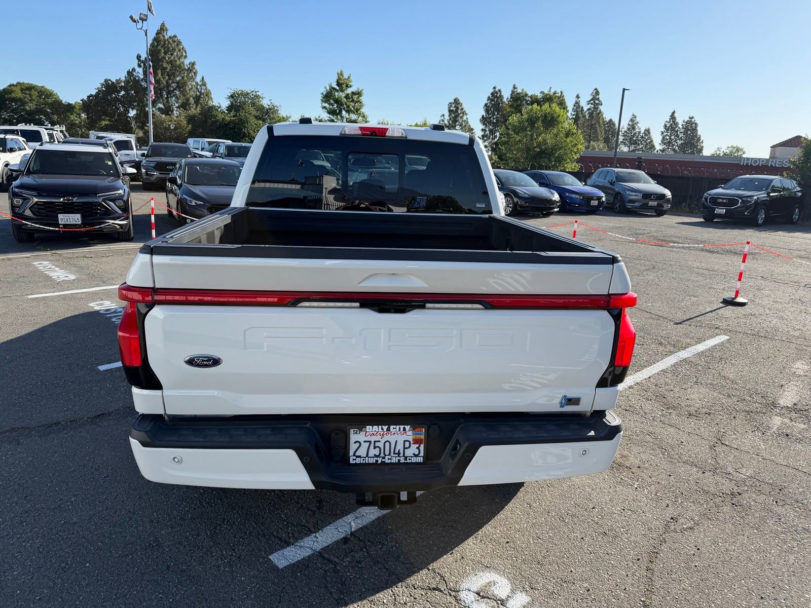 Certified 2022 Ford F150 Lightning Lariat AWD/4WD image 4