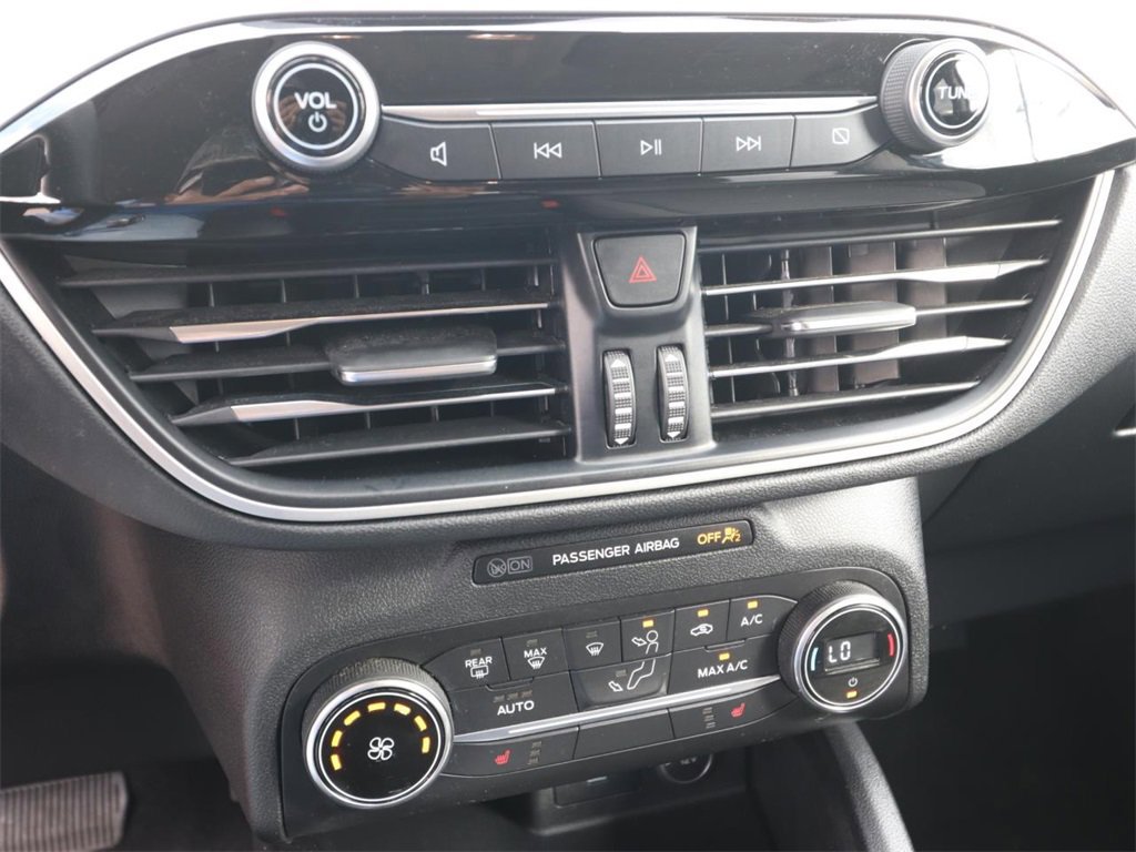 Certified 2020 Ford Escape SE image 18