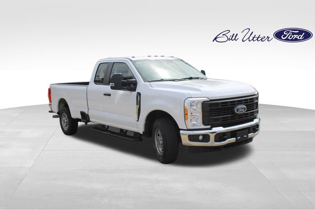 Certified 2024 Ford F250 XL w/ XL Chrome Package RWD image 3