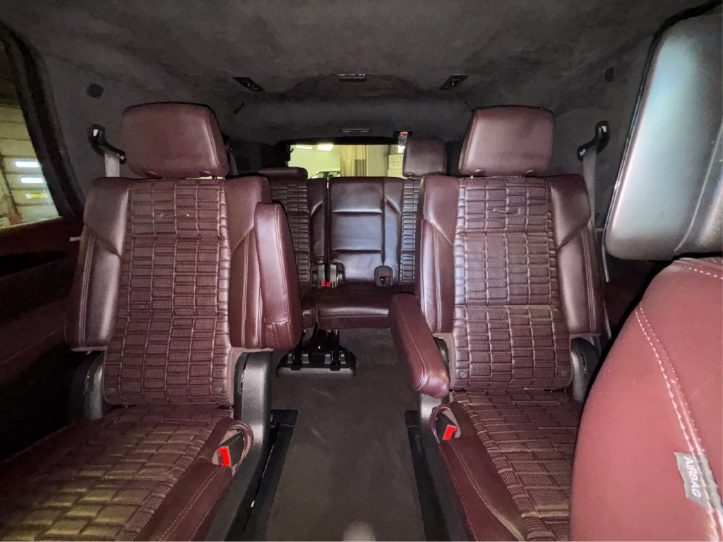 Used 2023 Cadillac Escalade Premium Luxury Platinum AWD/4WD image 26