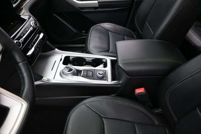 Certified 2023 Ford Explorer Limited w/ Limited Technology Package AWD/4WD image 26