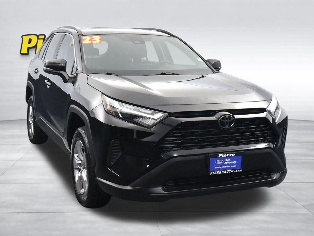 Used 2023 Toyota RAV4 XLE w/ Convenience Package FWD image 7