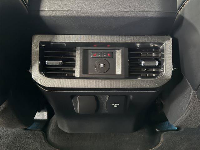 Certified 2024 Ford F350 Platinum AWD/4WD image 40
