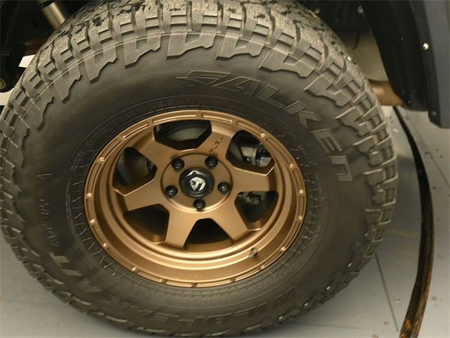 Used 2021 Jeep Gladiator Willys image 9