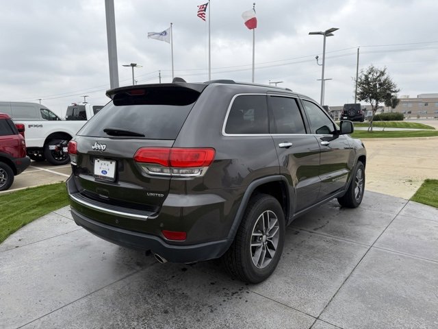 Used 2017 Jeep Grand Cherokee Limited image 6