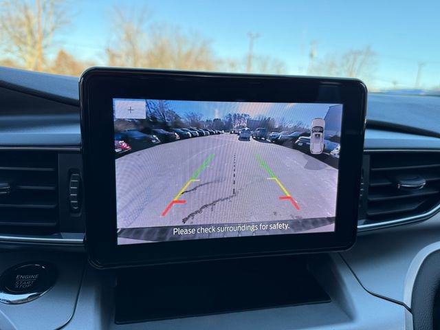 Certified 2022 Ford Explorer XLT w/ Equipment Group 202A image 10