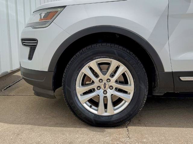 Certified 2018 Ford Explorer XLT AWD/4WD image 34