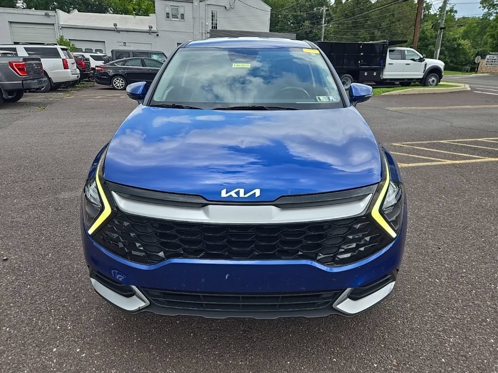 Used 2023 Kia Sportage EX FWD image 2
