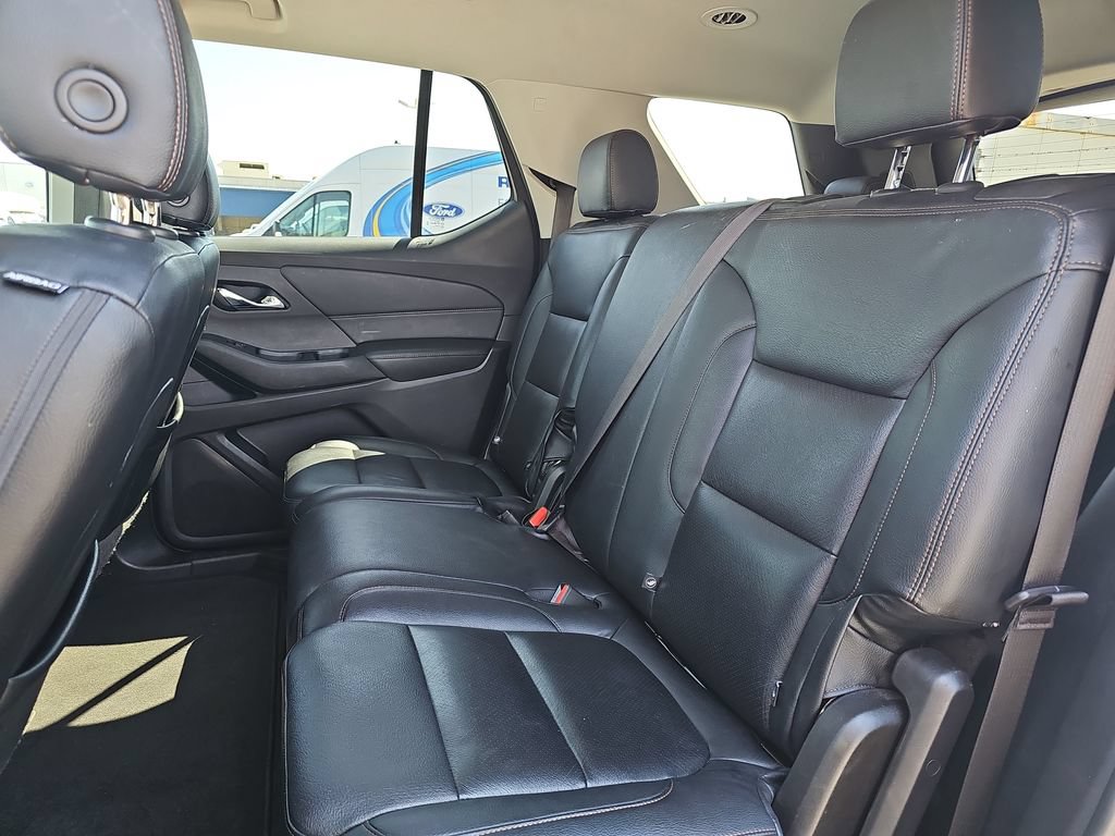 Used 2021 Chevrolet Traverse LS FWD image 13
