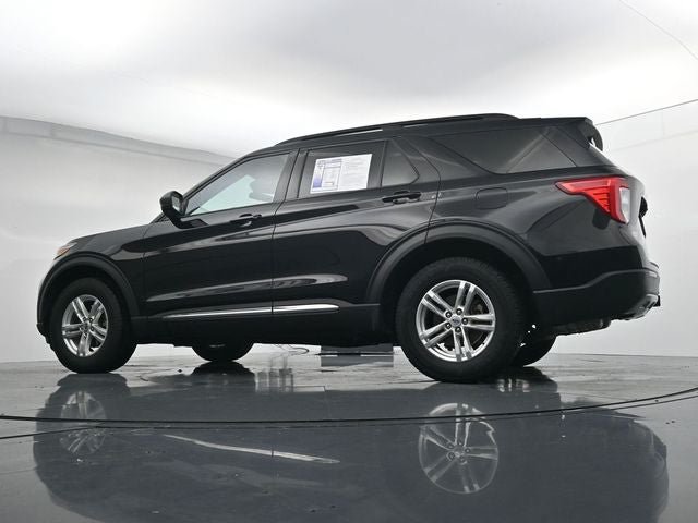 Certified 2023 Ford Explorer XLT w/ Equipment Group 202A AWD/4WD image 34