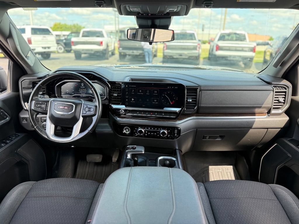 Used 2023 GMC Sierra 1500 Elevation w/ X31 Off-Road Package AWD/4WD image 2