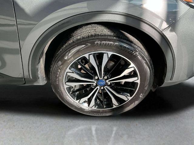 Certified 2022 Ford Escape SE w/ SE Sport Appearance Package image 27