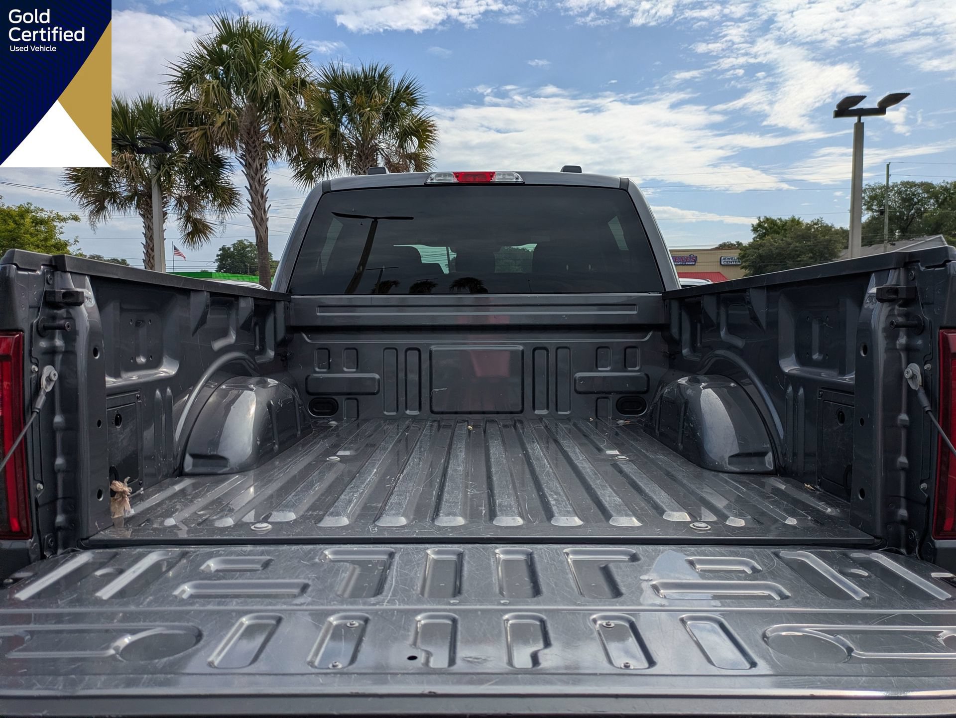 Certified 2025 Ford F150 XLT w/ Equipment Group 301A Standard AWD/4WD image 18