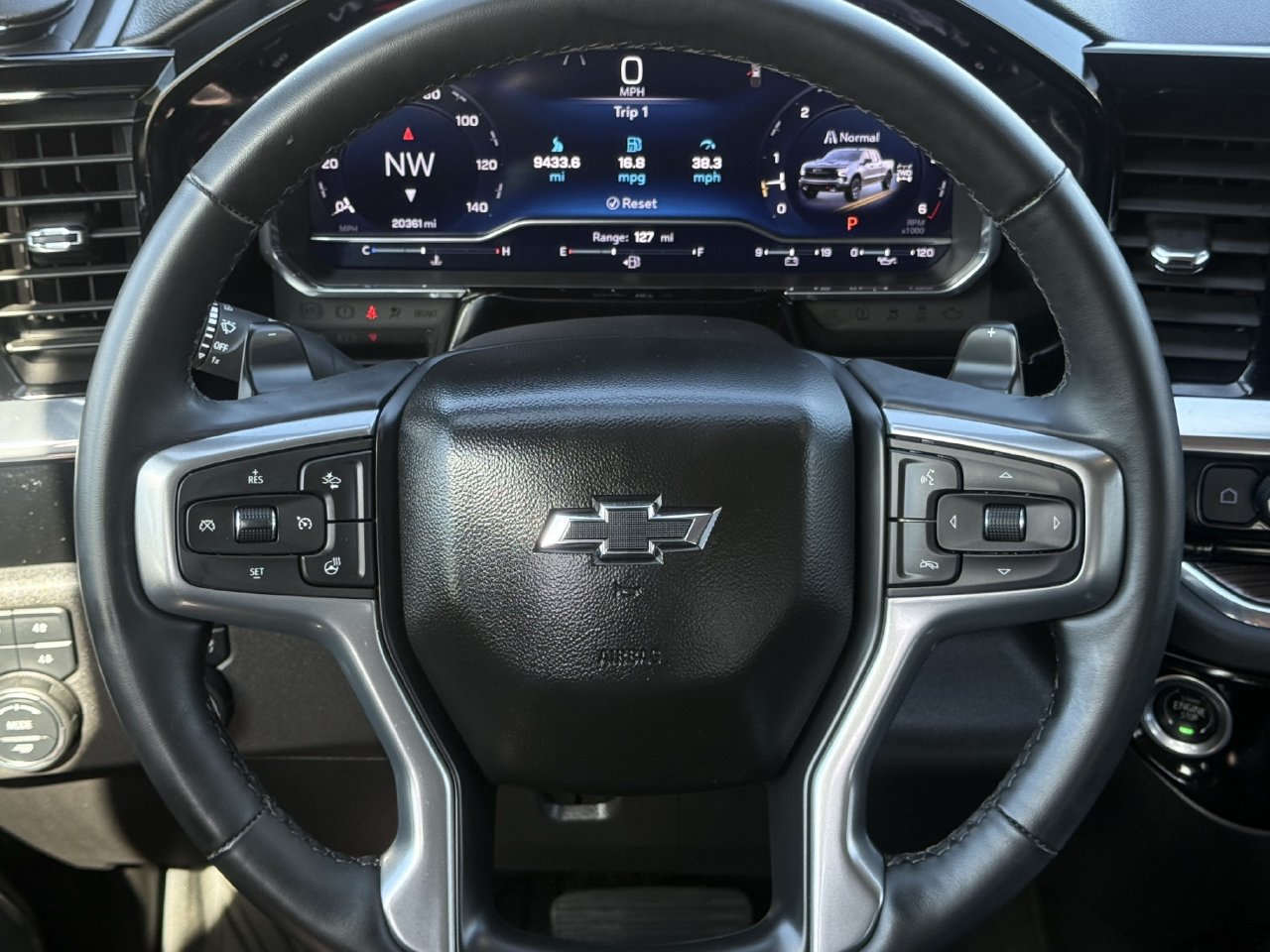 Used 2024 Chevrolet Silverado 1500 LT Trail Boss w/ LT Trail Boss Premium Package AWD/4WD image 11