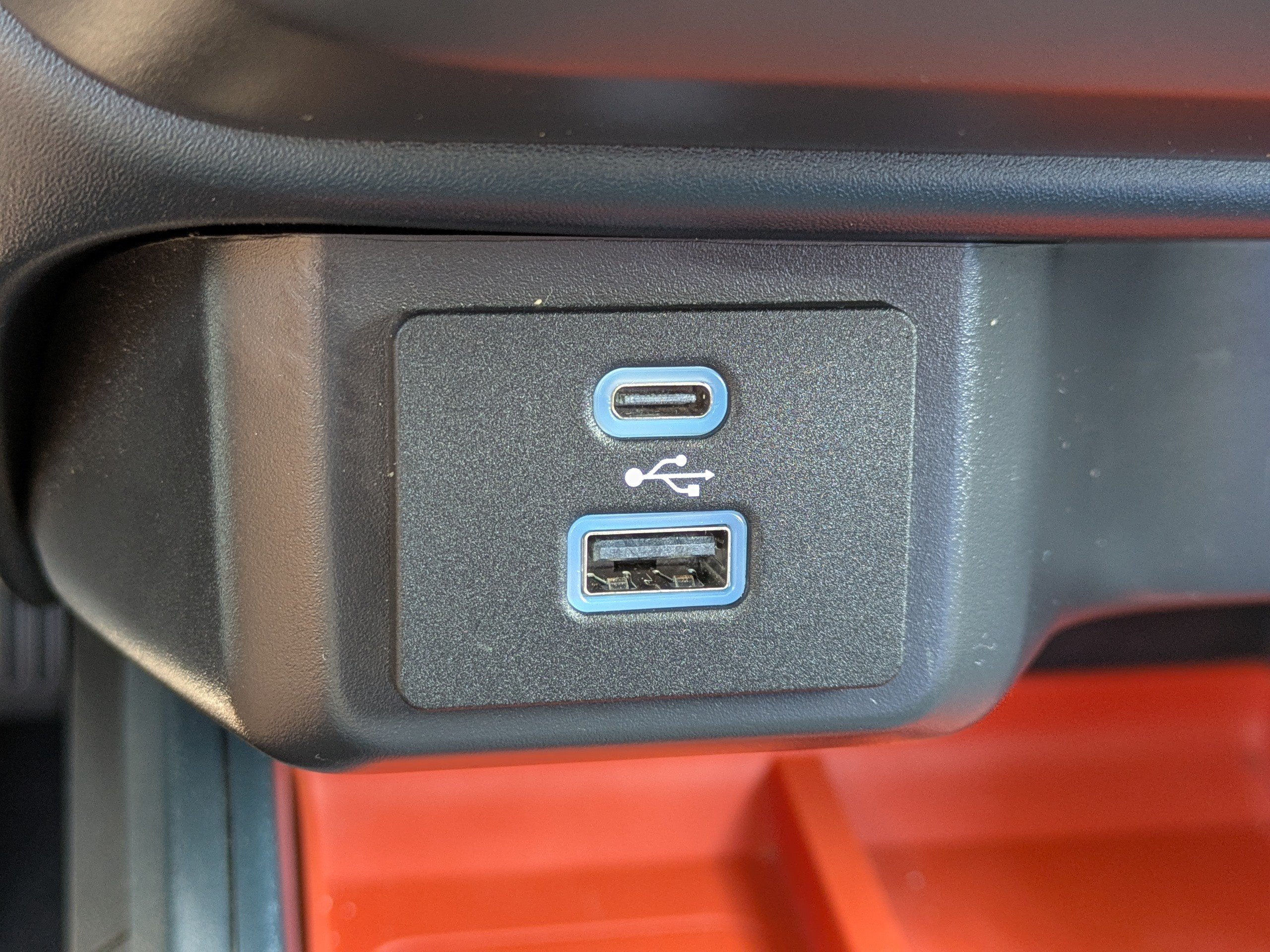 Certified 2023 Ford Maverick XLT w/ XLT Luxury Package FWD image 25