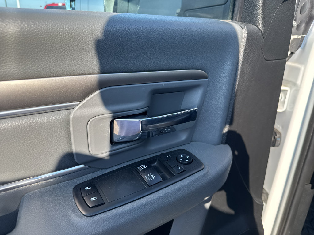 Used 2018 RAM 3500 Tradesman w/ Power & Remote Entry Group AWD/4WD image 9