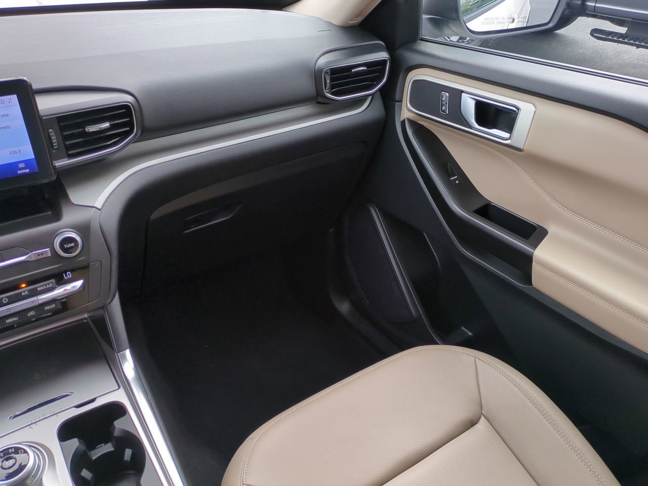 Certified 2020 Ford Explorer XLT w/ Equipment Group 202A image 17