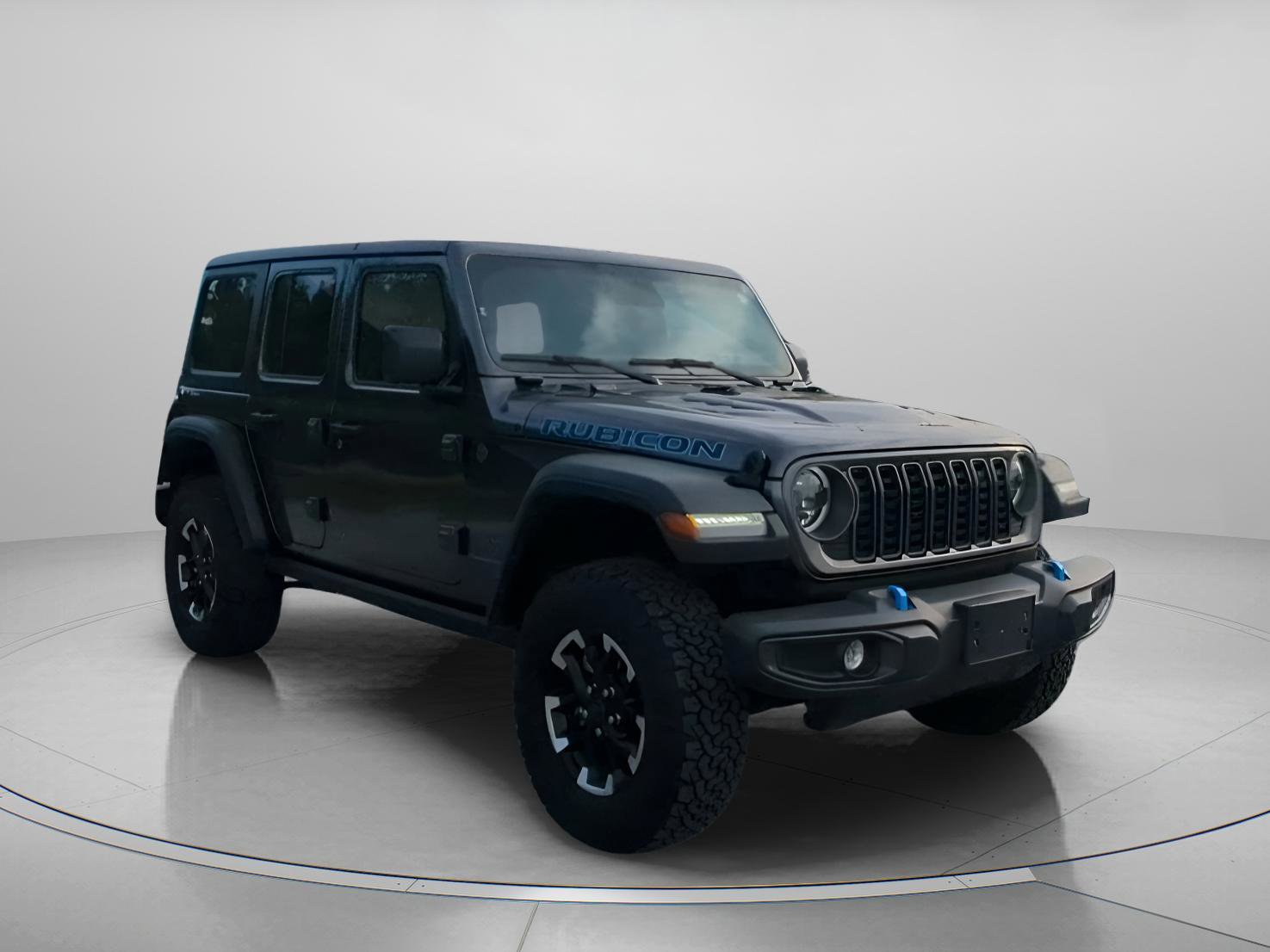 Used 2025 Jeep Wrangler Rubicon w/ Convenience Group image 2