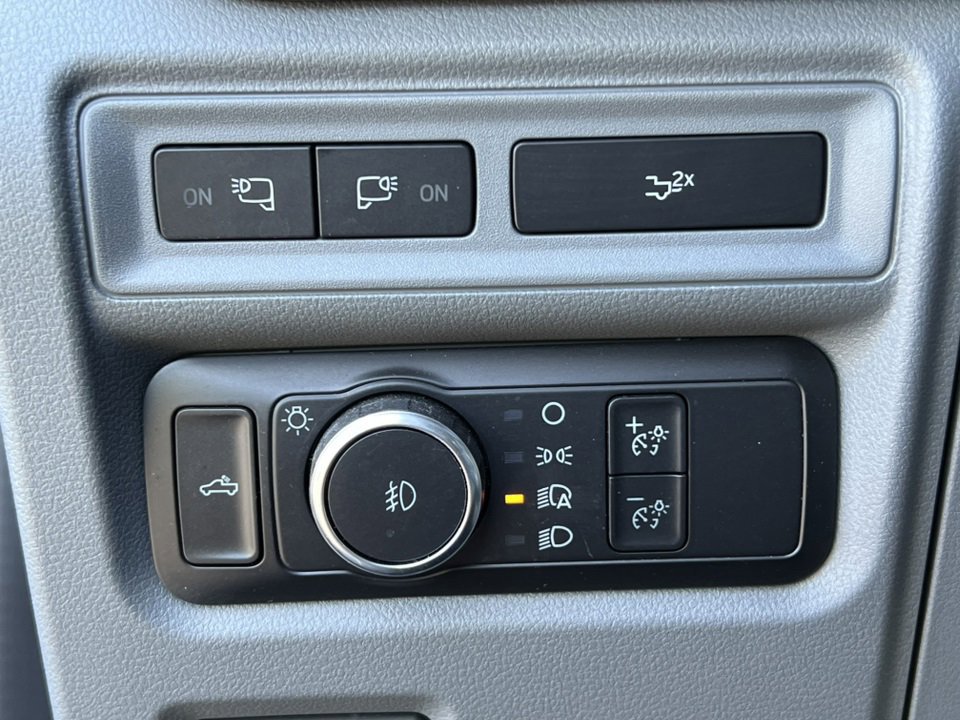 Certified 2022 Ford F150 XLT w/ Equipment Group 302A High image 30