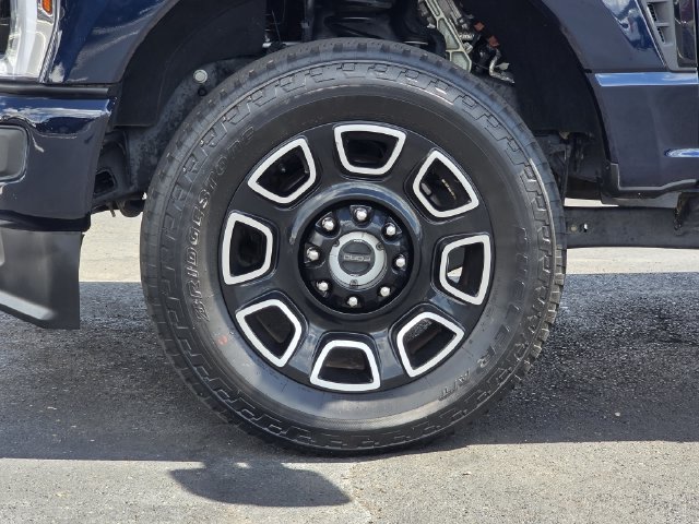 Certified 2025 Ford F350 Platinum AWD/4WD image 36